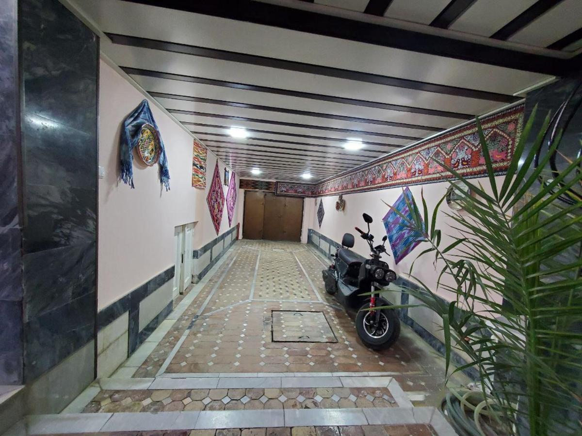 Nursultan Grand Guest House Samarkand Esterno foto