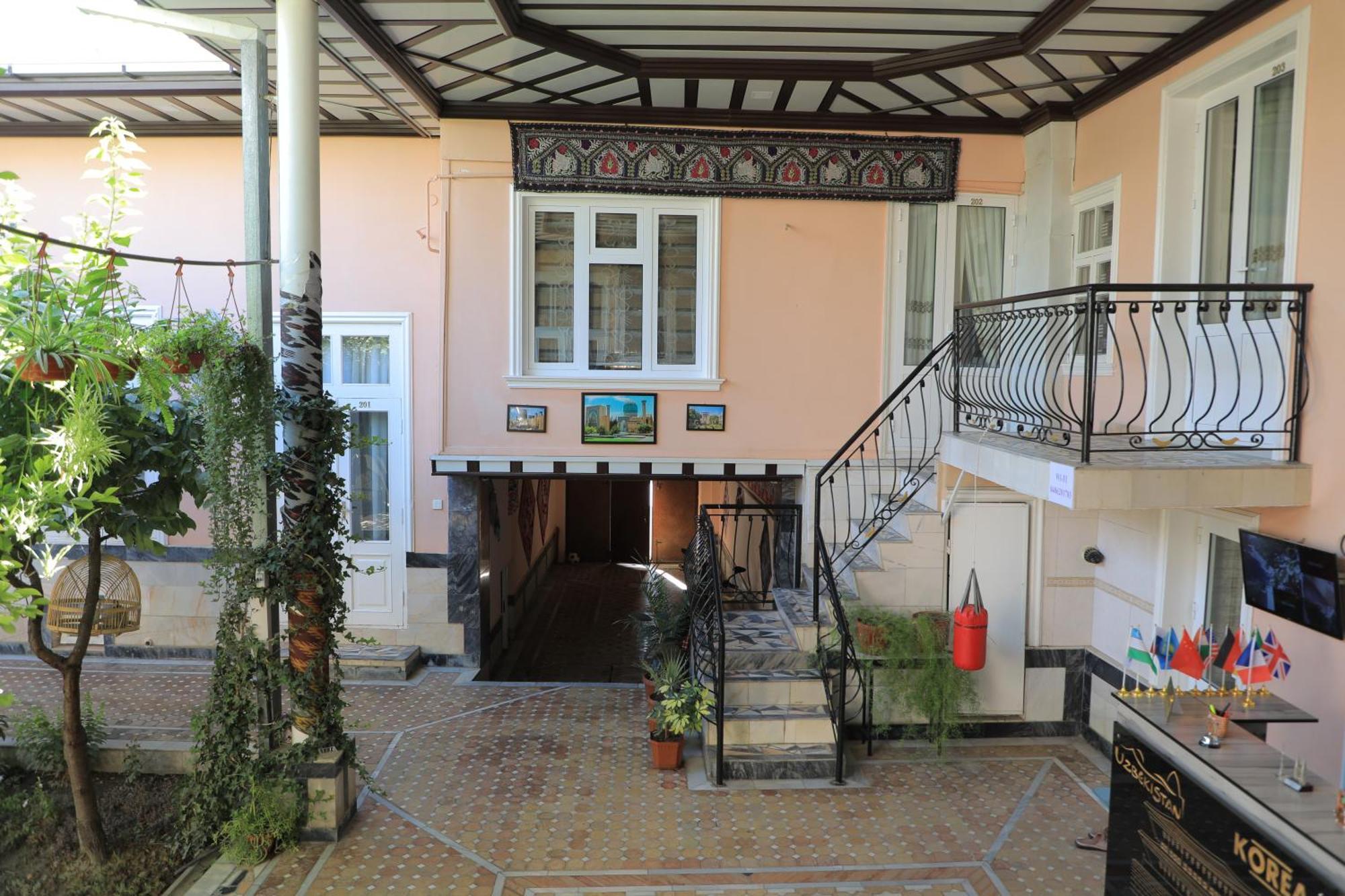Nursultan Grand Guest House Samarkand Esterno foto
