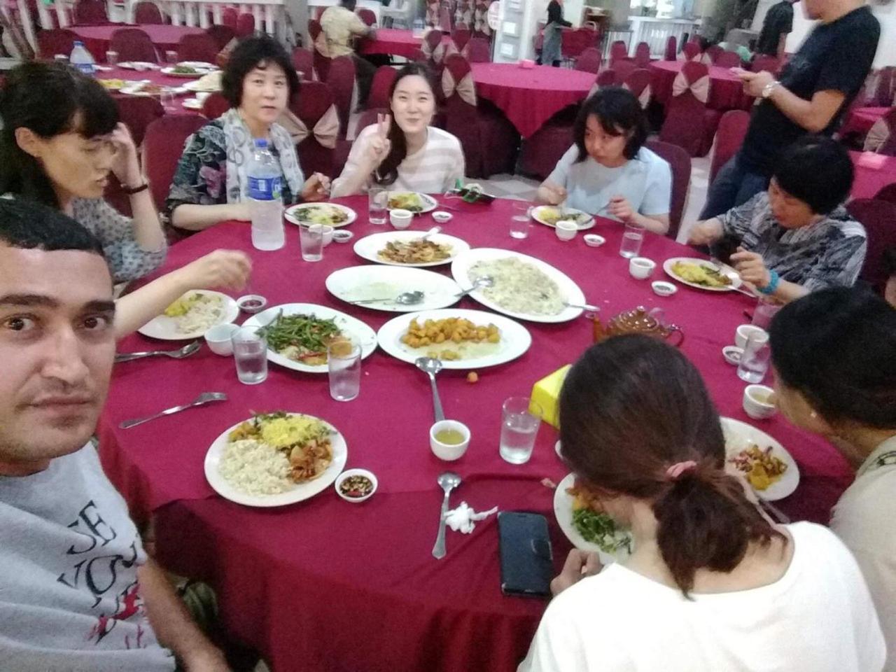 Nursultan Grand Guest House Samarkand Esterno foto
